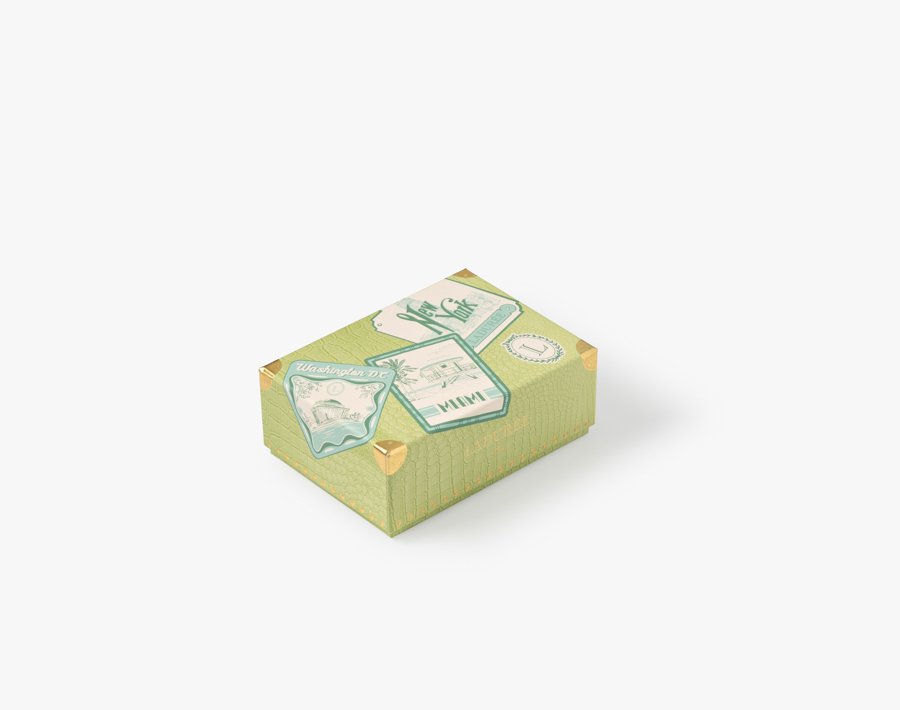 Destination Box 12 macarons | Ladurée