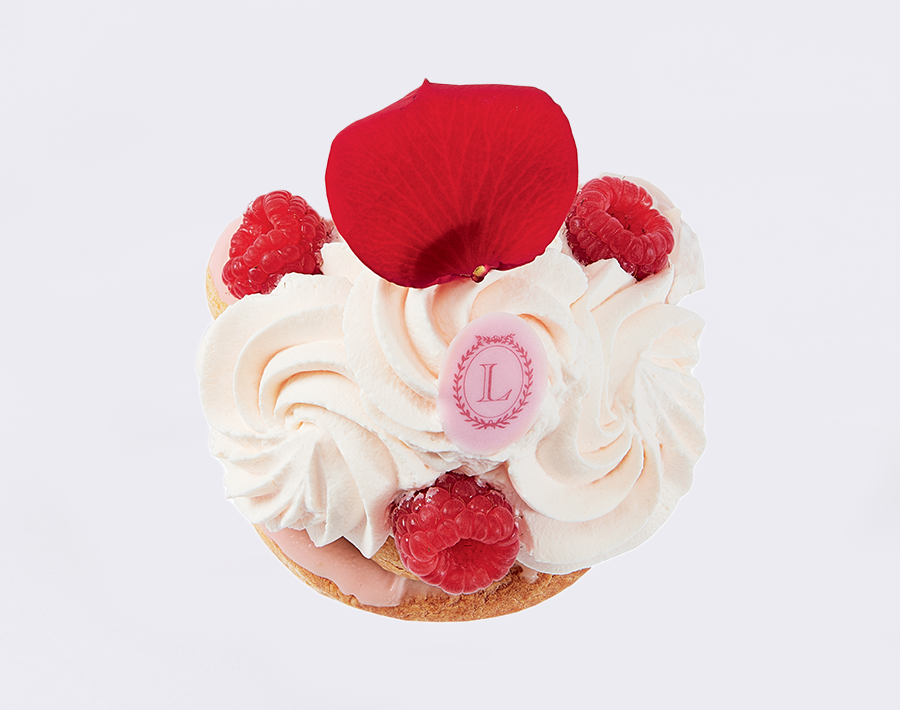 Rose raspberries saint honoré Rose raspberries saint honoré