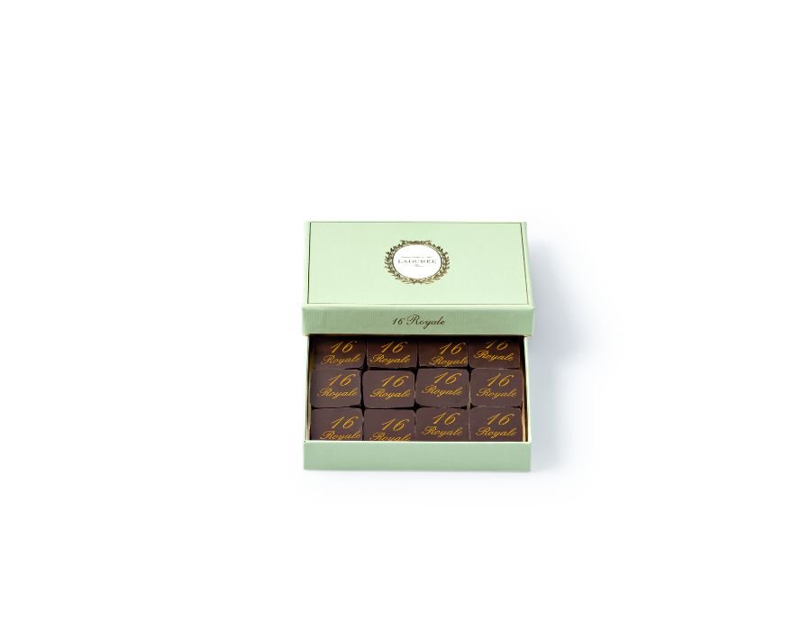 Chocolate in tribute to our boutique on "Rue Royale"