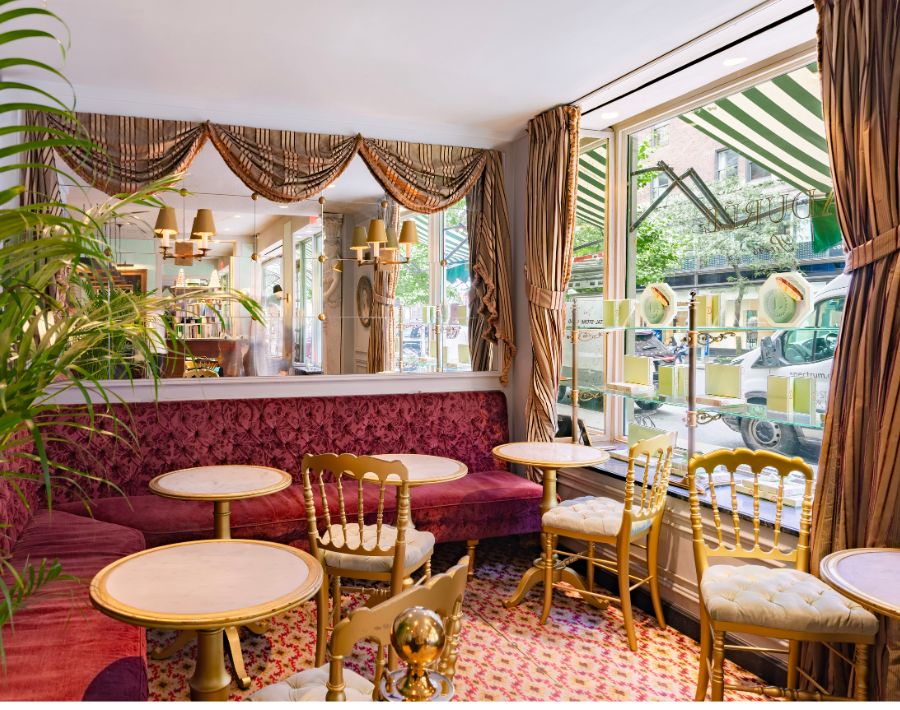 Ladurée Madison - Tea Room ambiance