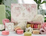 CECI GIFT BOX OF 18 MACARONS ambiance 900x 710