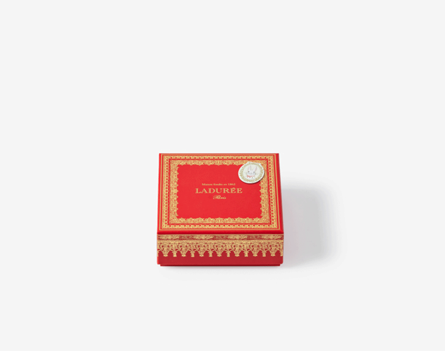 Chinese New Year 8 macarons gift box Chinese New Year 8 macarons gift box